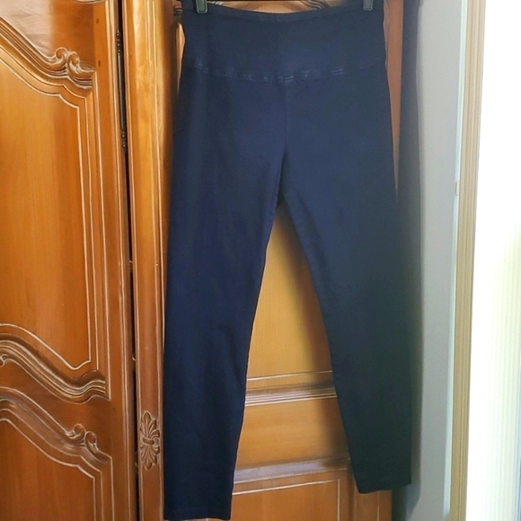 White House Black Market Pants - WHITE HOUSE BLACK MARKET, runway denim leggings. Size 14. Flattering style.